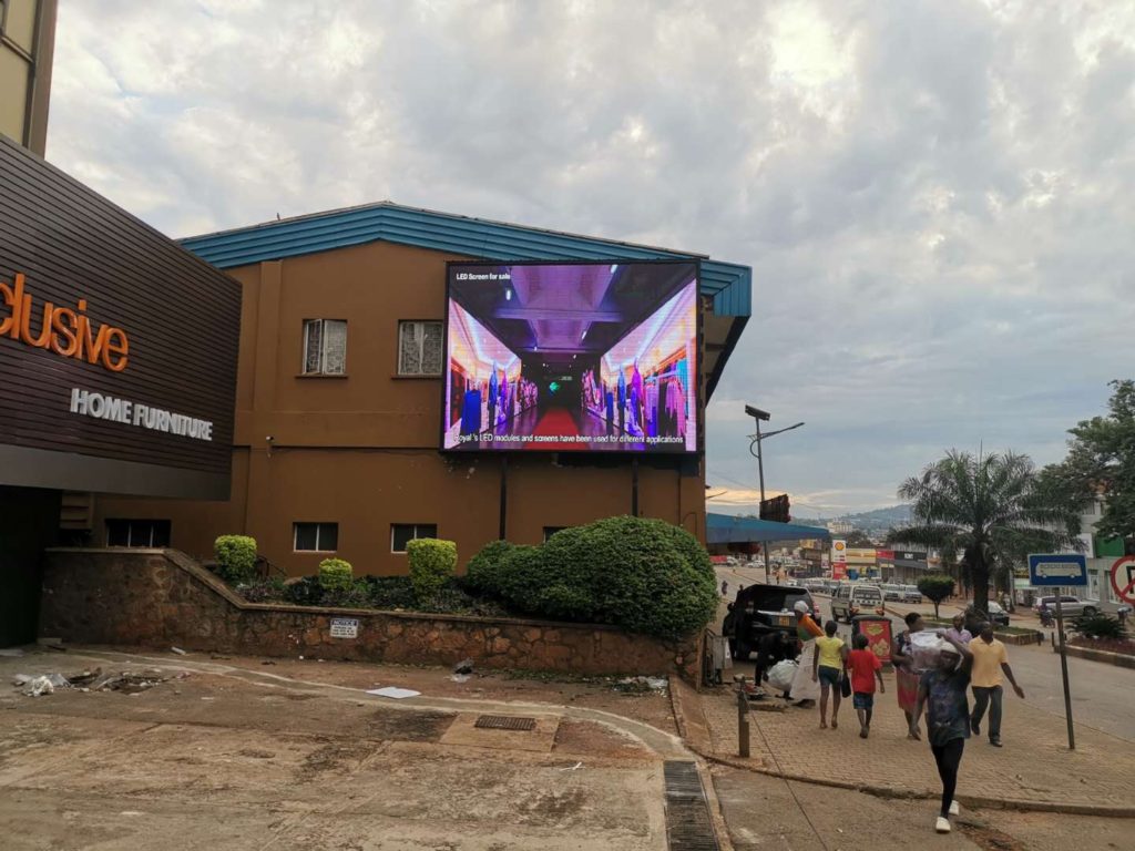 Outdoor P6 in Uganda - Showcase - 3