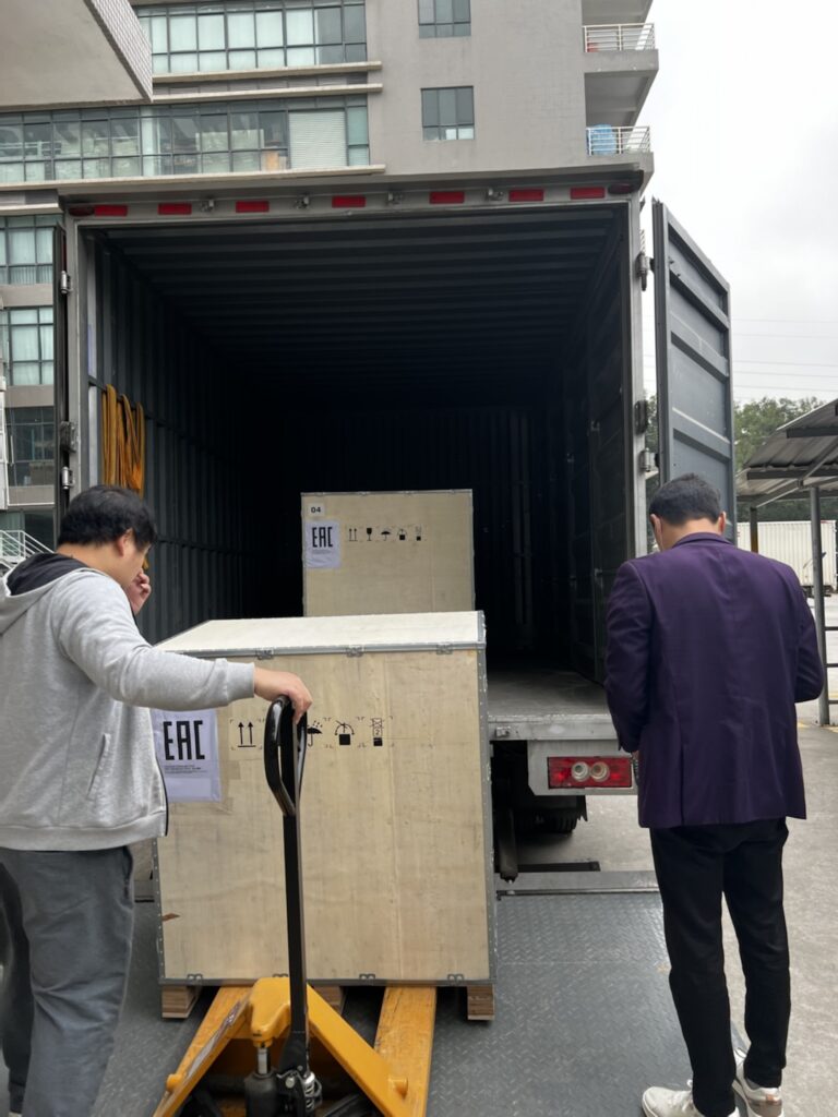 Late night loading, peak season delivery time before CNY - News - 2