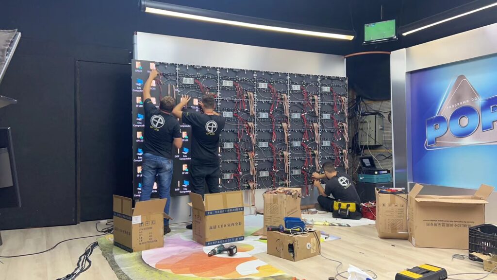 TV P2.5 in Brazilian - Commercial display - 1