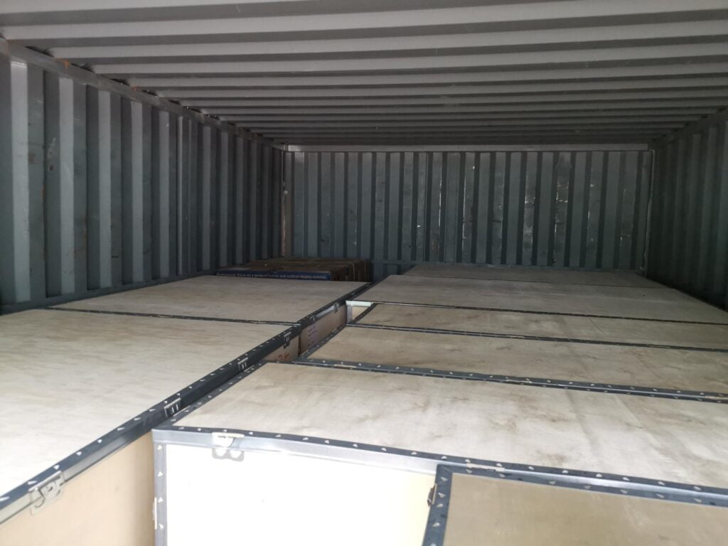 Loading on weekend - News - 1