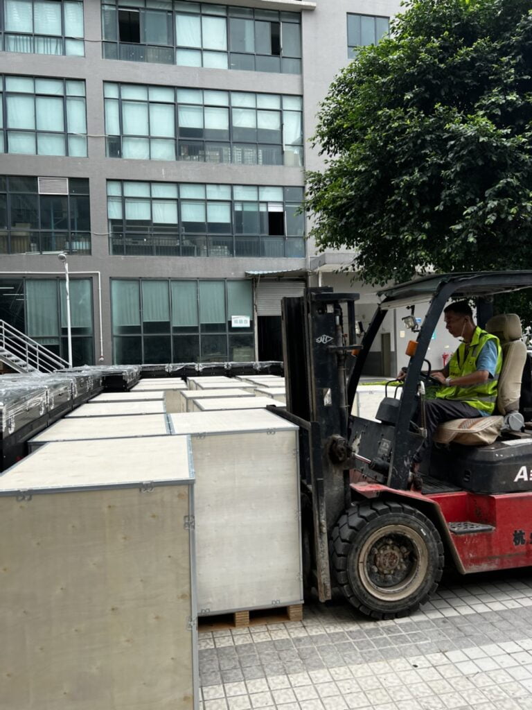 Loading container again - News - 3