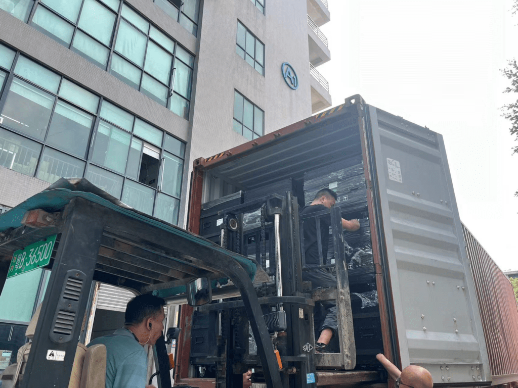 Loading containers Indoor&Outdoor rental 500×500mm & 500×1000mm LED display