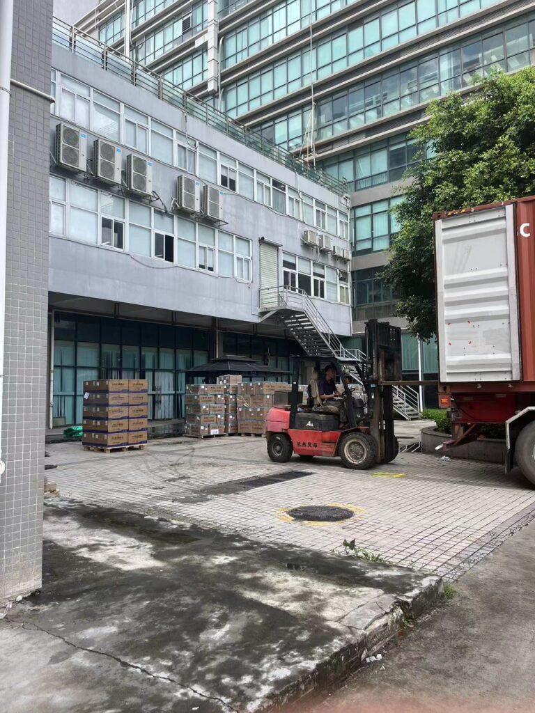 Full Color LED video display Loading a container - News - 2