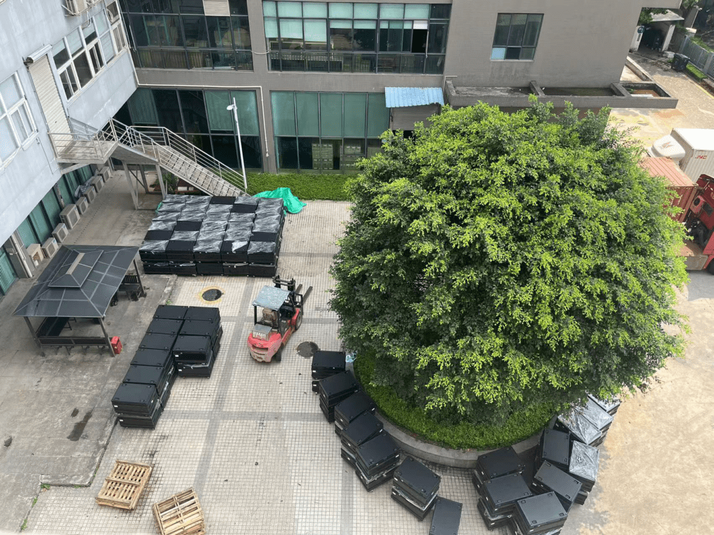 Loading containers Indoor&Outdoor rental 500×500mm & 500×1000mm LED display - News - 3
