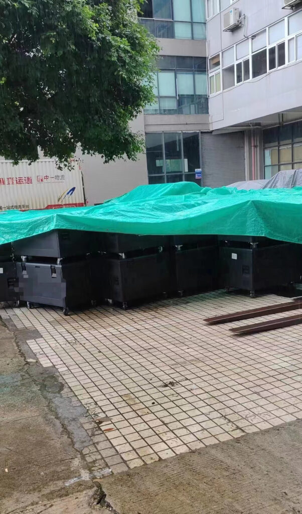 Outdoor P3.91 Full Color LED video display Loading a container - News - 3