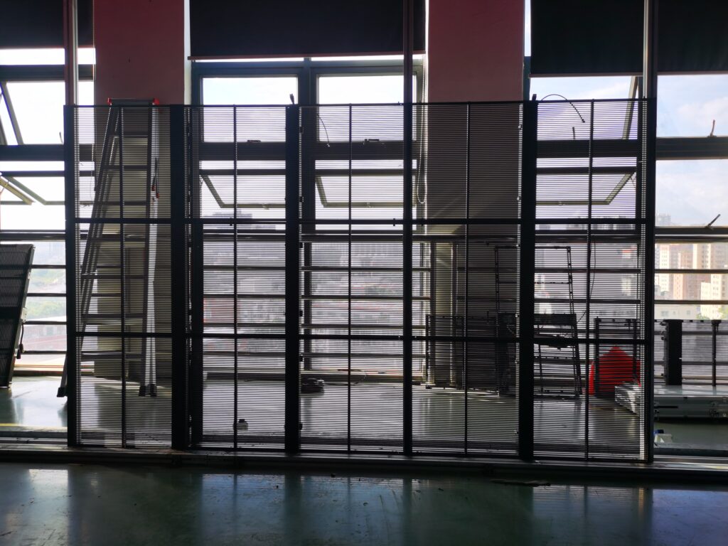 Indoor P3.9-7.8 1000×500mm and 1500×500mm transparent display
