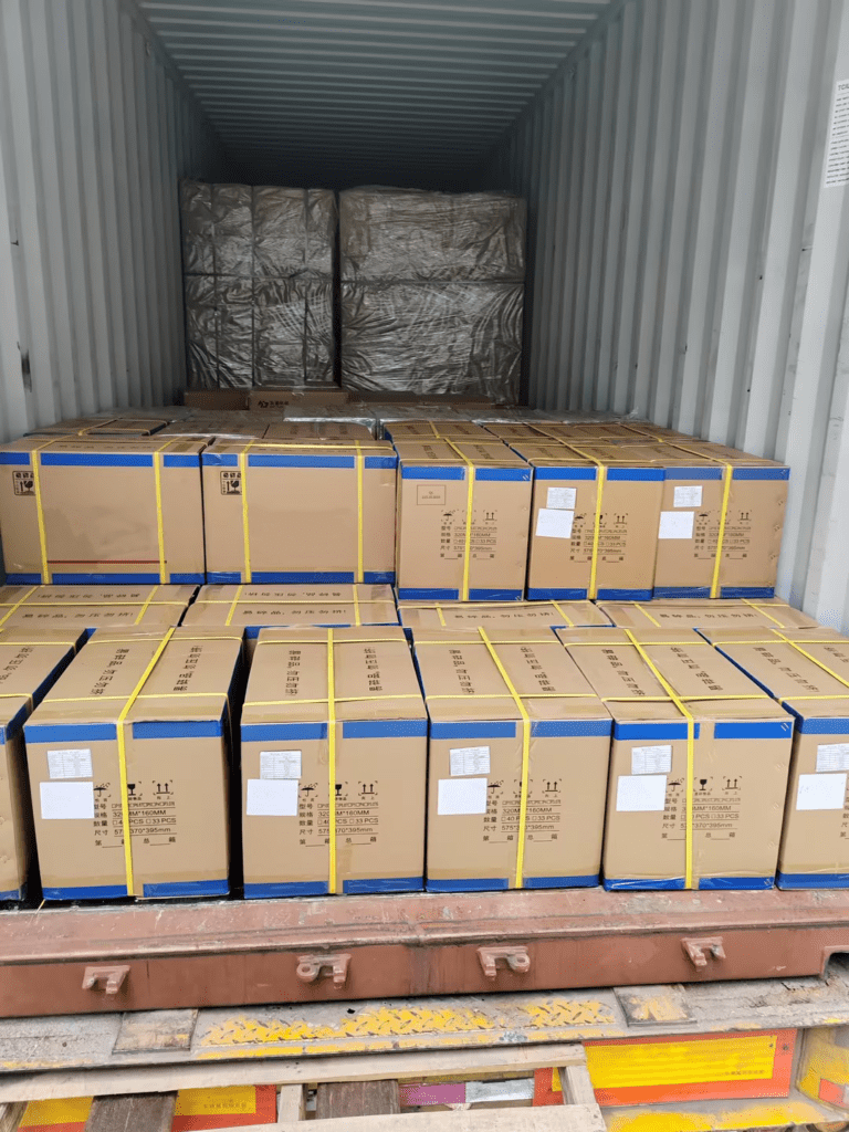 LED video display loading a container... - News - 3