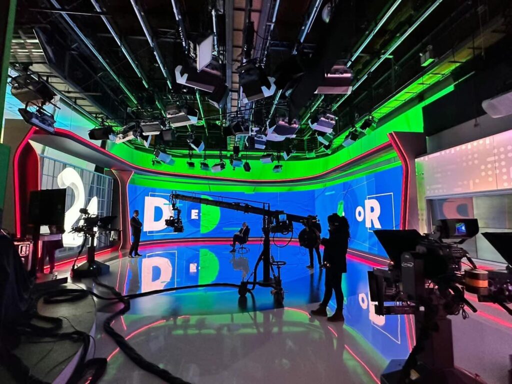 A huge TV studio screen solution in S America P1.86 soft - Showcase - 3