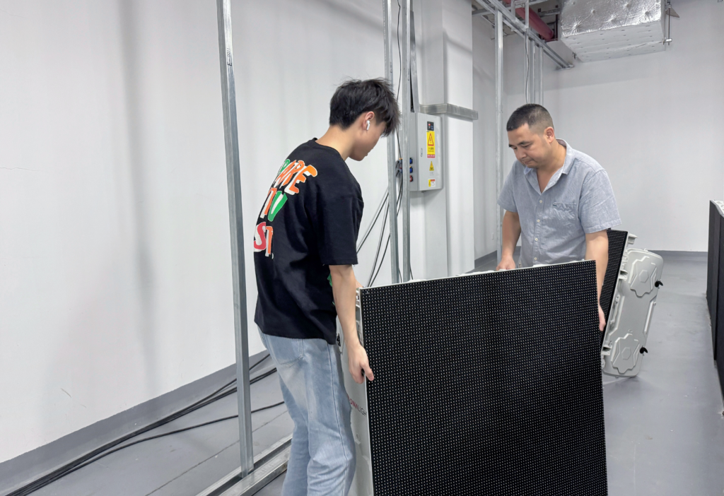 Efficient Installation! UNINAK LED Display Project Successfully Completed – Showcasing the Power of Our Brand! - News - 1