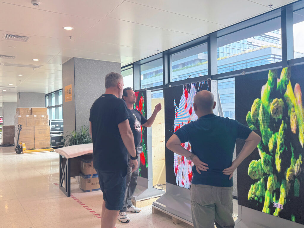  - We warmly welcome clients to visit our company for a site visit. - 2