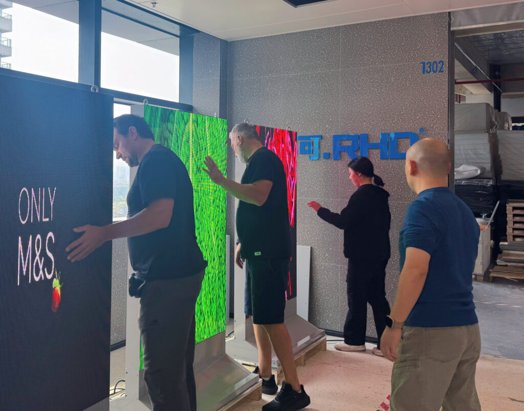  - We warmly welcome clients to visit our company for a site visit. - 3