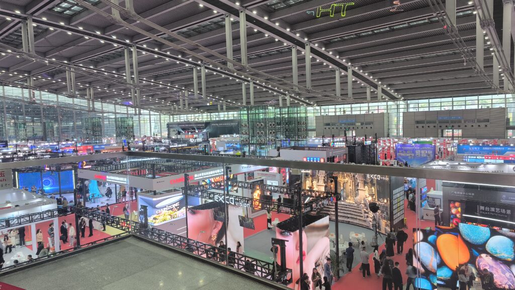  - UNINAK visits SIGN CHINA 2026 · Shenzhen - 1